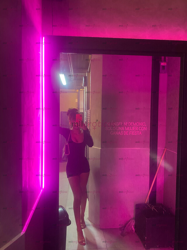 FOTOS DE HOLA SOY MICHELLE UNA CHICA TRANS DE 21 AÑOS DISPUESTA A CUMPLIR TUS FANTASÍAS