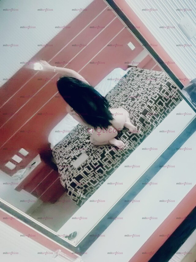 FOTOS DE QUE RICO CULOTE Y DELICIOSAS BUBIS Y QUE DELICIOSO ORAL HACES, ESO ES LO QUE