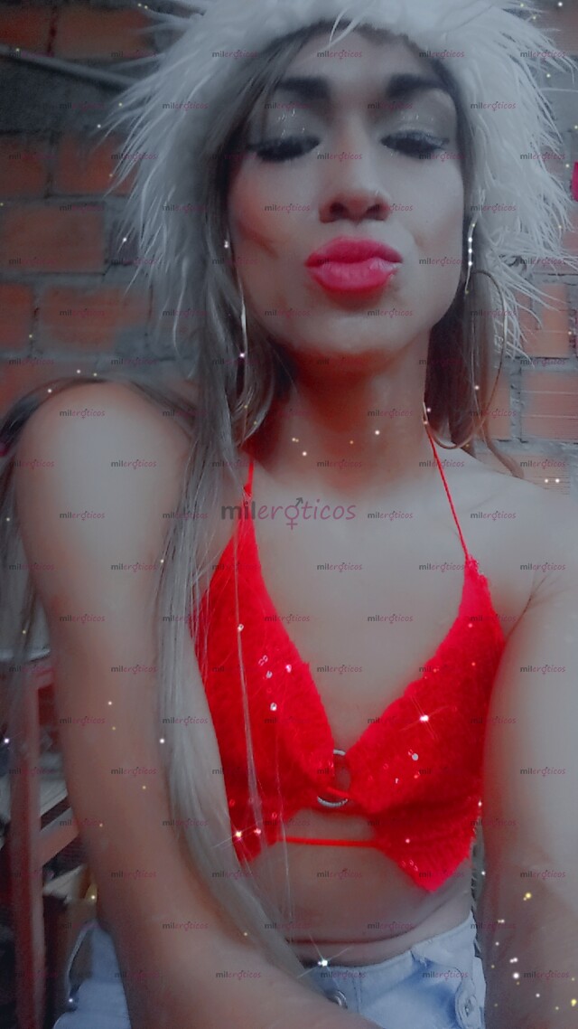 FOTOS DE LINDA Y HERMOSA MIKAELA TRANS CUMPLIENDO DESEOS SEXUALES EN LOS PATIOS