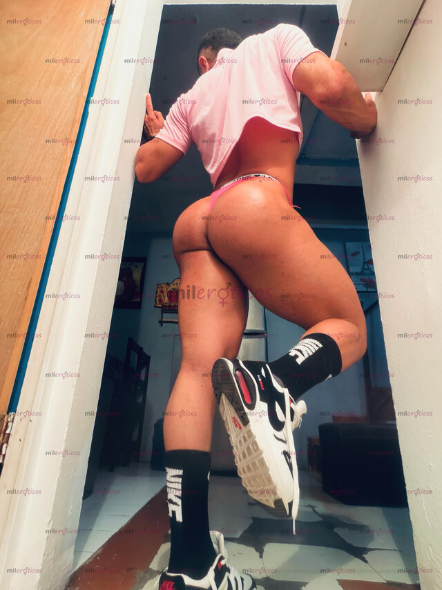 FOTOS DE SEXY FEMBOYS MASAJITA TERAPEUTA EN LENCERÍA FEMENINA