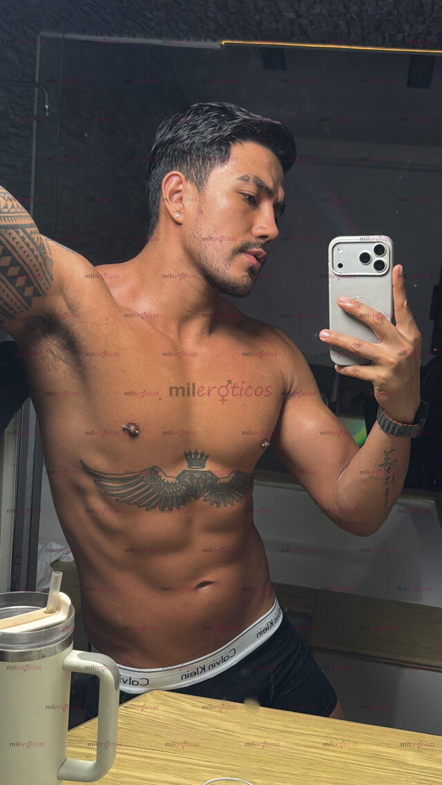 FOTOS DE STEVEN, VERSÁTIL MASCULINO DISCRETO GYM