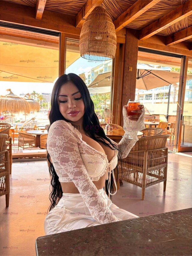 FOTOS DE CHICA TIERNA JOVEN COLOMBIANA CON GANAS DE HACERTE VENIR RICO