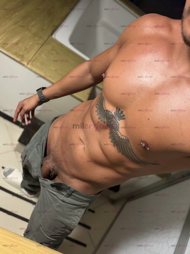 FOTOS DE STEVEN, VERSÁTIL MASCULINO DISCRETO GYM