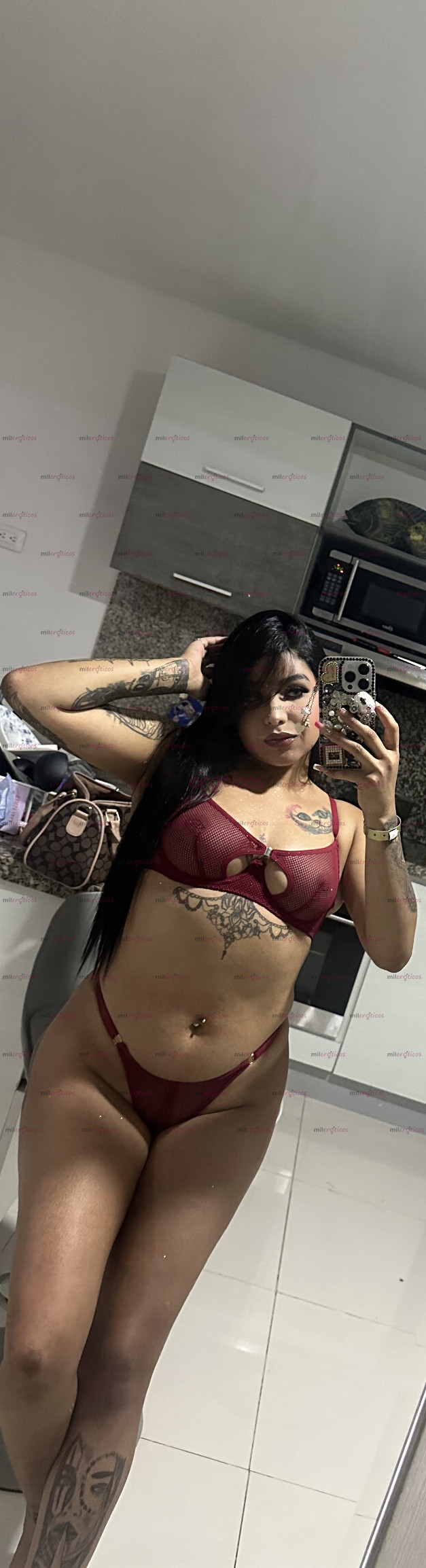 FOTOS DE KIMBERLY CHICA TIERNA DISPUESTA A SATISFACER TUS DESEOS SEXUALES