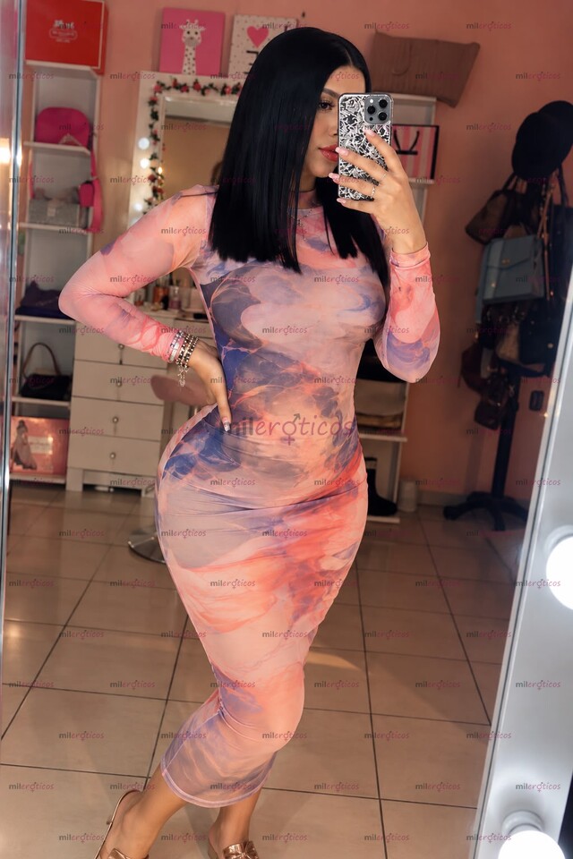 FOTOS DE SOY XIOMARA 24 AÑOS. SOY NUEVA EN LA ZONA CON LUGAR .ATREVIDA SUPER CACHONDA