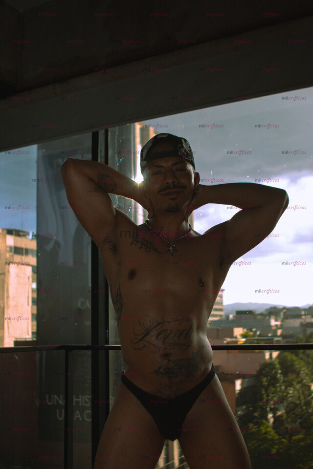 FOTOS DE MORENO DE ORIGEN, HECHO EN PIEL MORENA Y EROTISMO SAGRADO ENCARNADO