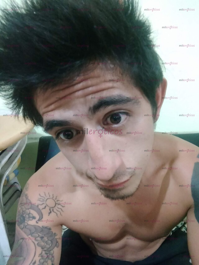 FOTOS DE ALEJANDRO CALIENTE, FOGOSO Y MUY IMPETUOSO....., EL AMANTE A TUS ÓRDENES