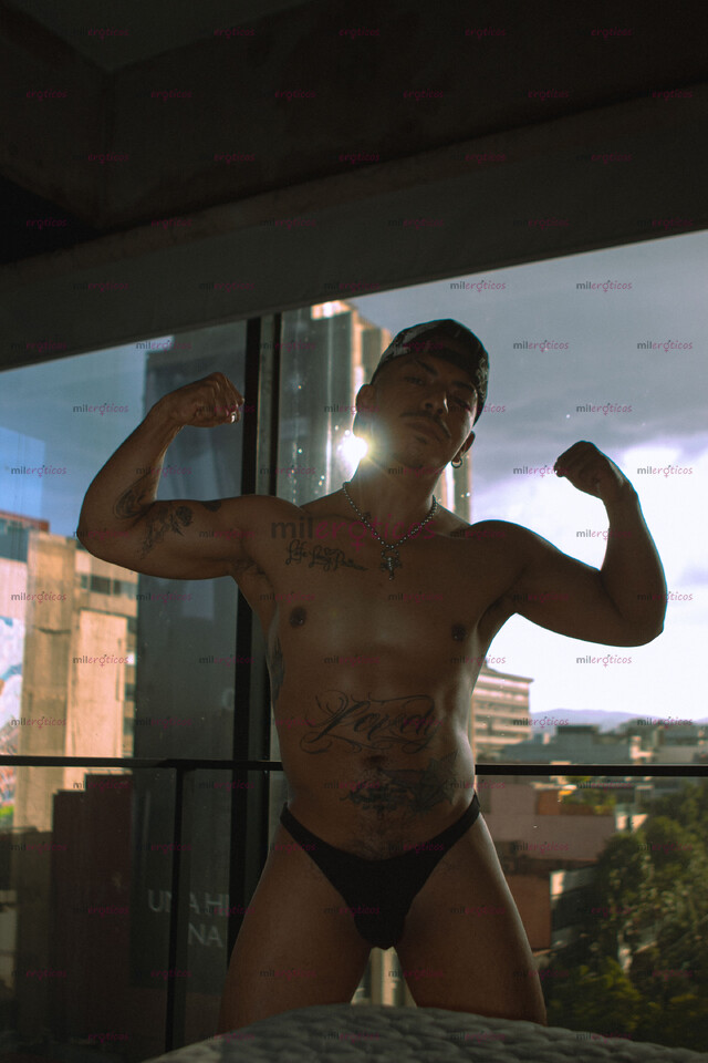 FOTOS DE MORENO DE ORIGEN, HECHO EN PIEL MORENA Y EROTISMO SAGRADO ENCARNADO