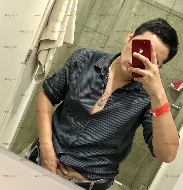 FOTOS DE CULO Y VERGA DE JOVEN ESTUDIANTE UNIVERSITARIO MORBOSO PARA USAR CUANDO GUSTES