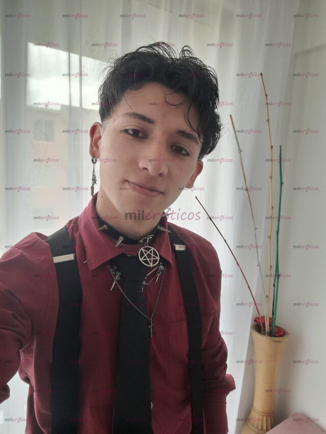FOTOS DE CHICO GOTICO, VEN Y DISFRUTA DEJATE LLEVAR HASTA TUS LÍMITES