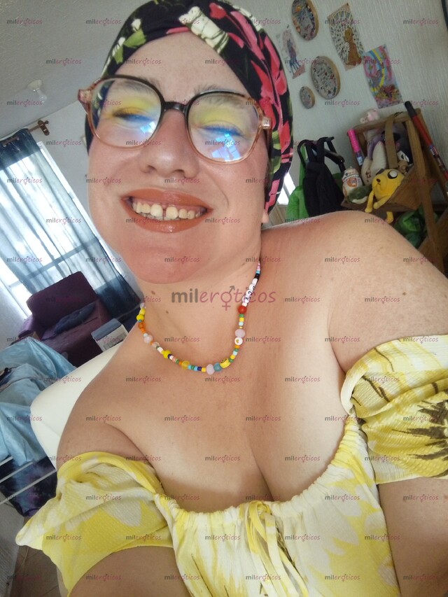 FOTOS DE MUJER CACHONDA DE 33 AÑOS, CURVY CON TETAS RICAS LISTA PARA DISFRUTAR