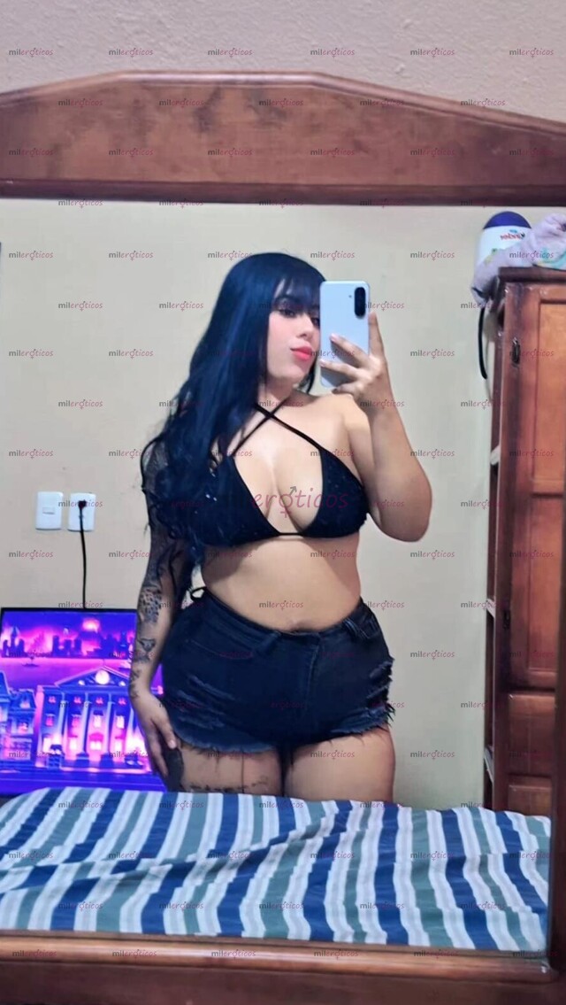 FOTOS DE CULONA CON UNAS TETAS MUY RICAS TAN SÓLO CON VERME TE VIENES
