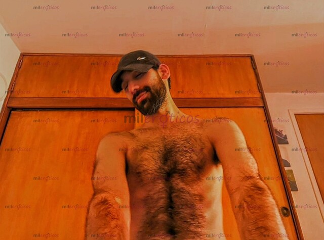 FOTOS DE MIDDLE EASTERN GUY TALL, HAIRY TOP (FLUENT ENGLISH)