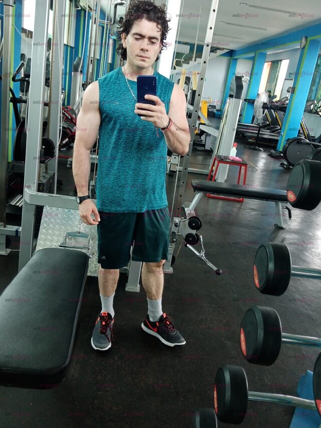FOTOS DE SERVICIO DE GIGOLO CONTÁCTAME WHATSAP 9993519275 DISPONIBLE ...
