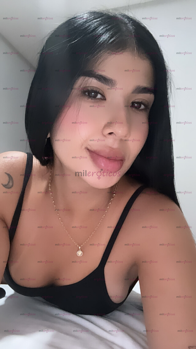FOTOS DE DULZURA CON UN TOQUE DE ATREVIMIENTO, UNA MIRADA QUE INVITA A DESCUBRIRME