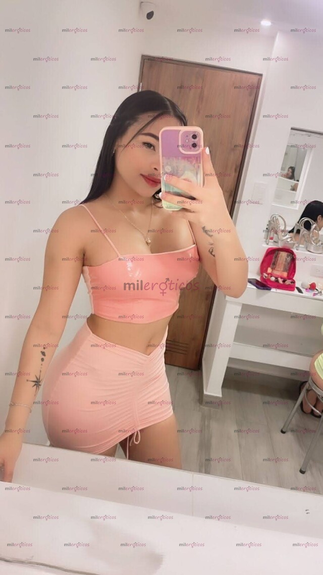 FOTOS DE SENOS OPERADOS, DIOSA EN LA CAMA VAGINAL ESTRECHA Y ROSADA.