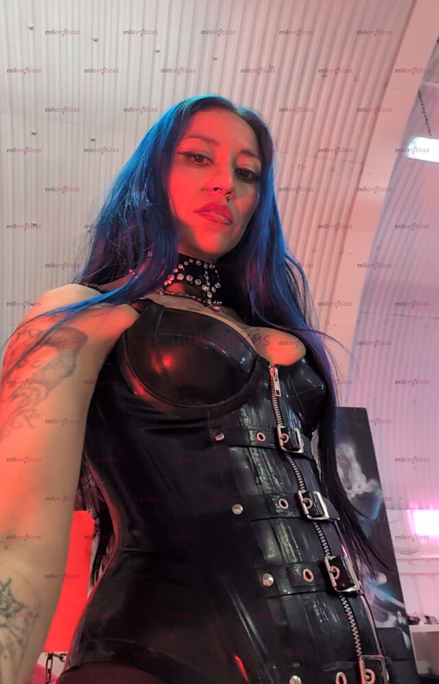 FOTOS DE SOY DOMINA JUNO NOX, ME ENCANTA EXPLORAR FETICHES DEL BDSM CON HOMBRES SUMISOS