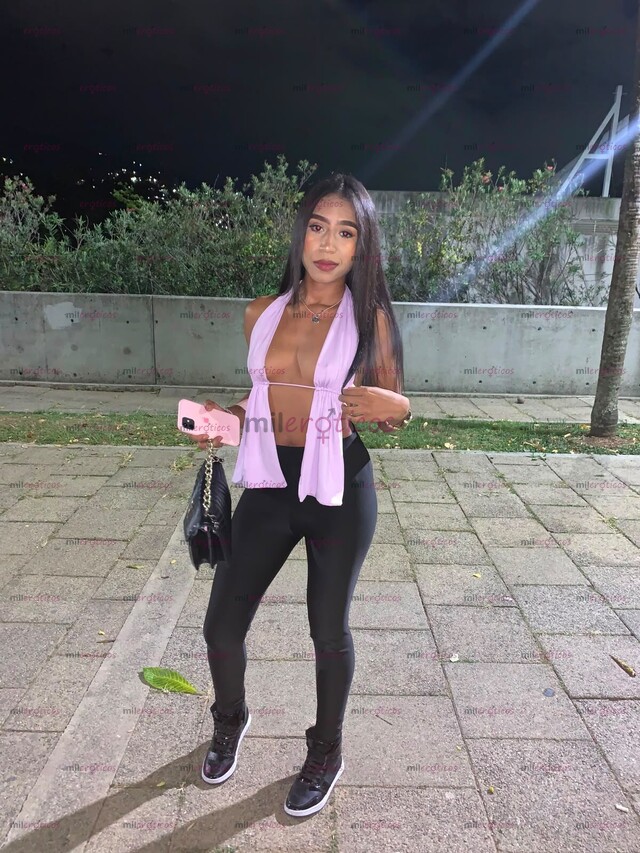 FOTOS DE DELICIOSA CHICA, TODO UN BOMBON QUE TE QUITARA EL ESTRES PASANDO UN BUEN RATO