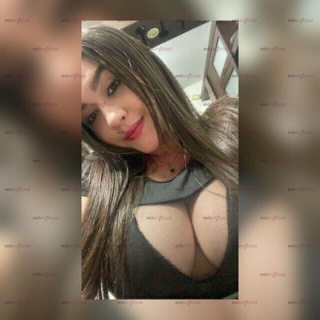 FOTOS DE ANTONELLA SANTANDERIANA DE 21 AÑOS CALIENTE