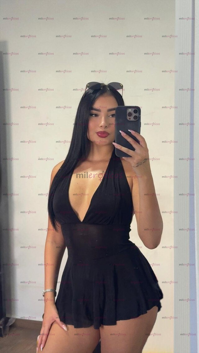 FOTOS DE PARA GUSTOS EXIGENTES! SUPER ACCESIBLE Y GUAPÍSIMA COLOMBIANA DELGADA FOTOS REAL