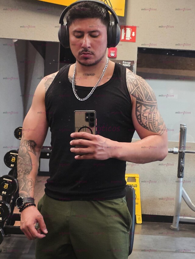 FOTOS DE CHACALITO CALIENTE CON MUY BUENA VERGA COGELON