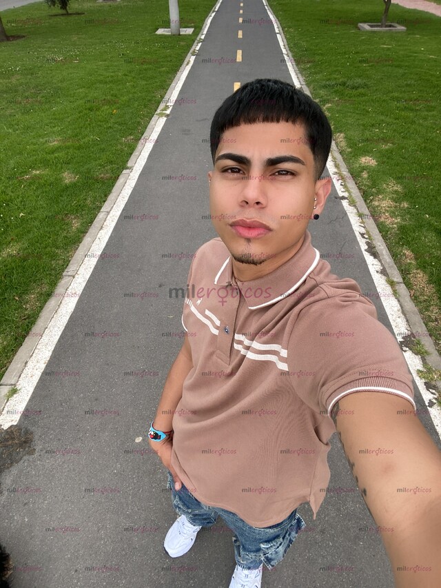 FOTOS DE JOVEN. VERSÁTIL. DISPONIBLE. EN LA CIUDAD DE MEDELLIN VEN Y TE SACO TU LECHITA