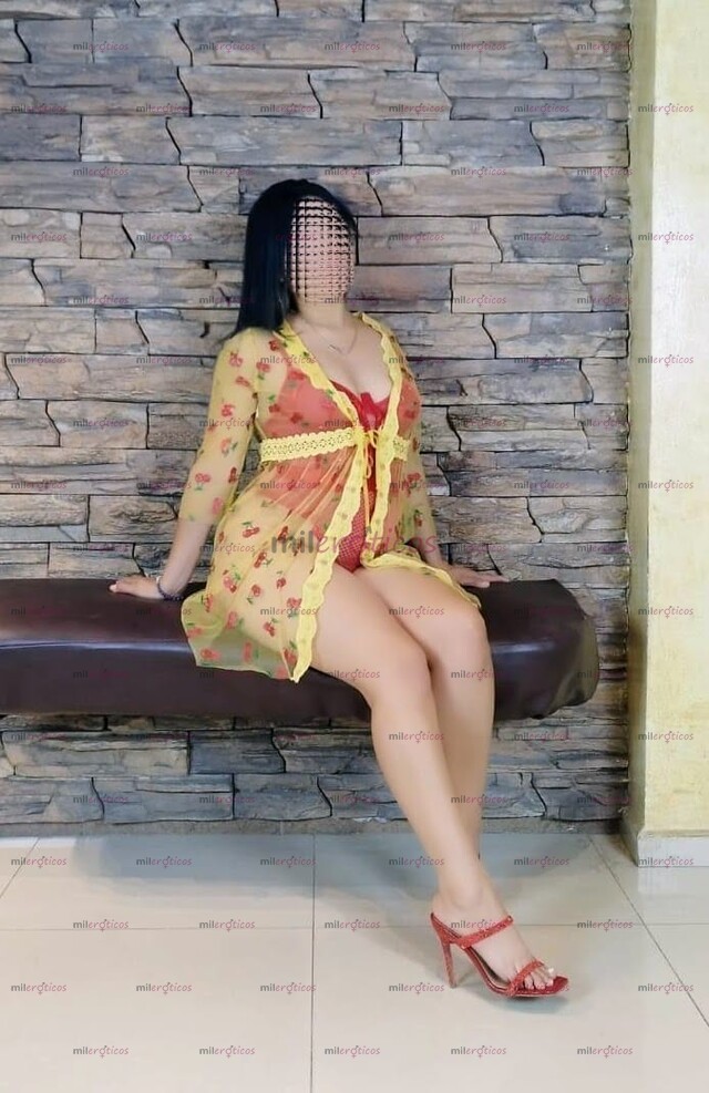 FOTOS DE DISCRETA ANTE TODOS, ATREVIDA CONTIGO, MUY CACHONDA...