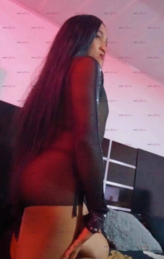 FOTOS DE MORENA MUY SUMISA Y MUY CARIÑOSA DISPUESTA A CUMPLIR TODAS TUS FANTASIAS