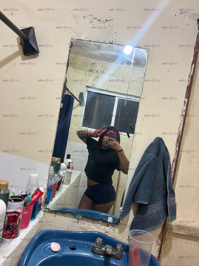 FOTOS DE EMILY CHICA TRANS EN BUSCA DE SALIDITAS DISPUESTA A HACER TODO