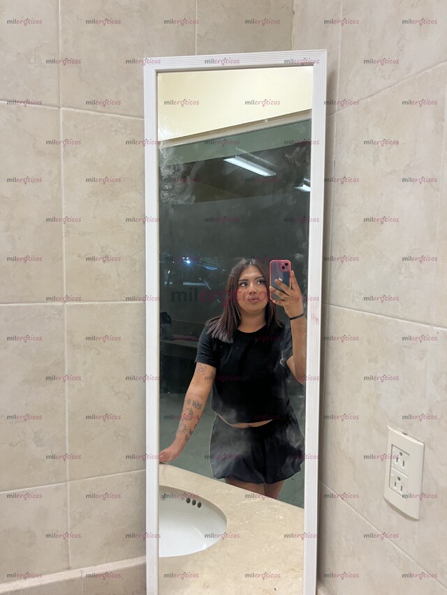 FOTOS DE EMILY CHICA TRANS EN BUSCA DE SALIDITAS DISPUESTA A HACER TODO