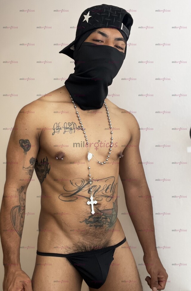 FOTOS DE CHAPARRITO MORENO MASCULINO Y BIEN DOTADO