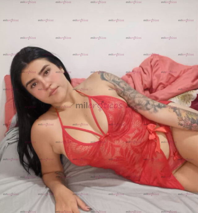FOTOS DE CAROLINA, UNA LINDA CHICA DISPUESTA A COMPLACERTE.