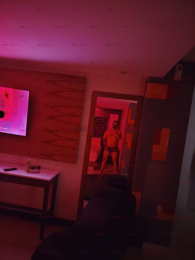 FOTOS DE MACHO BARBON Y VERGON LECHERO CON LUGAR CD CAUCEL