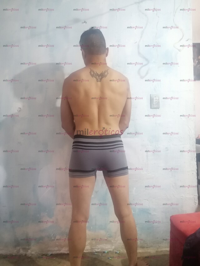 FOTOS DE CHICO RICO CALIENTE Y DISPUESTO A PASARLA SUPER BIEN