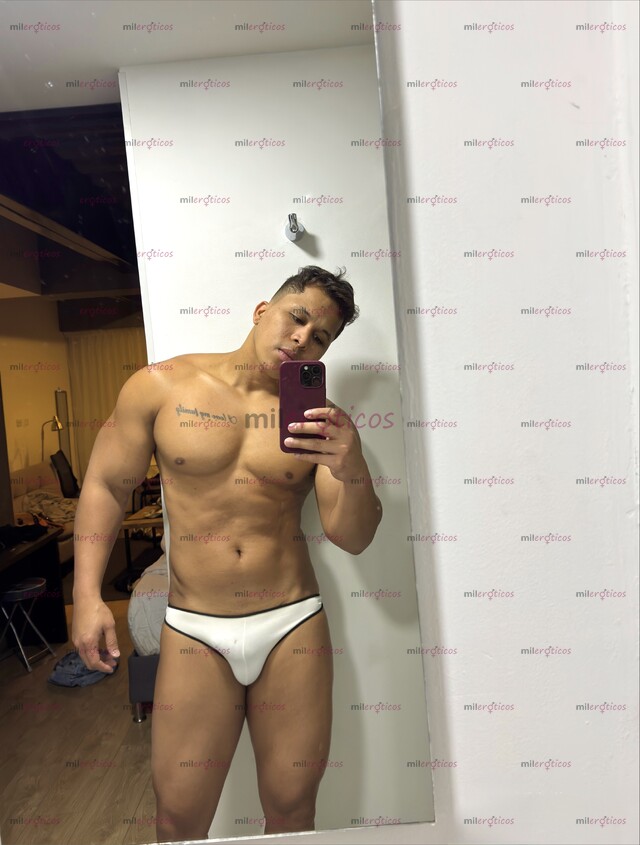 FOTOS DE MODELO SCORT MASAJISTA. MORENO SEXY MUSCULOSO DISPONIBLE