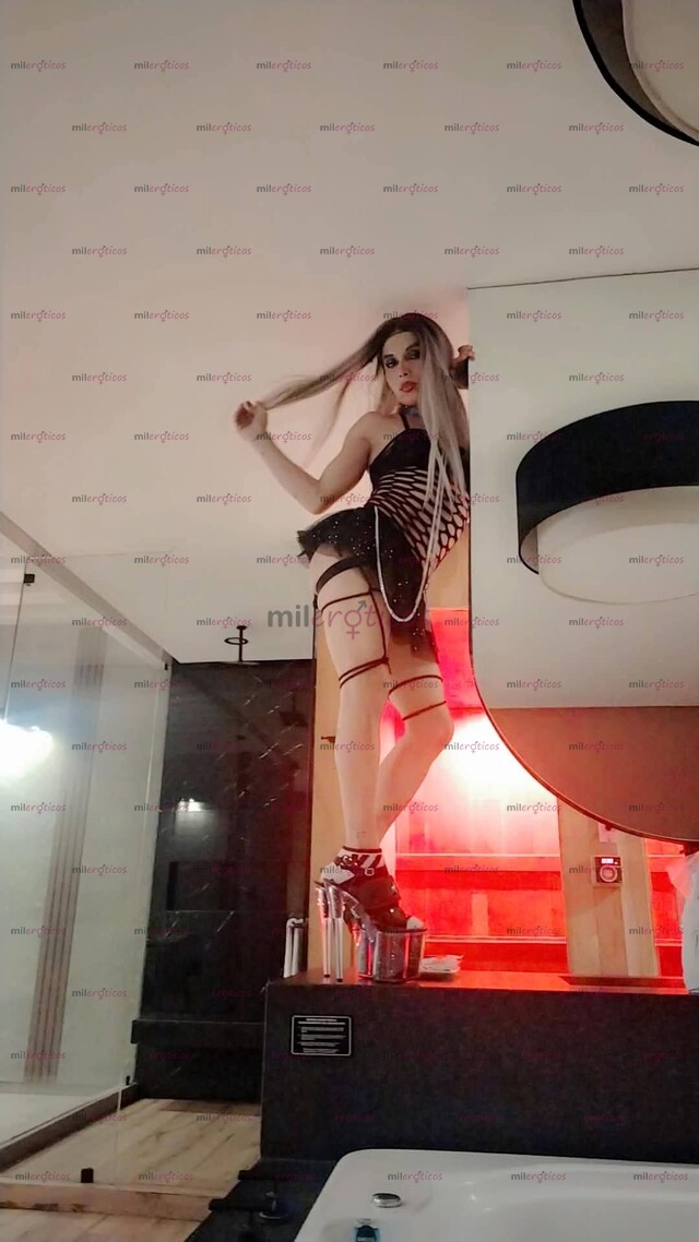 FOTOS DE LINDA Y TRAVIESA NIÑA DISPUESTA A CUMPLIR TUS FANTASIAS