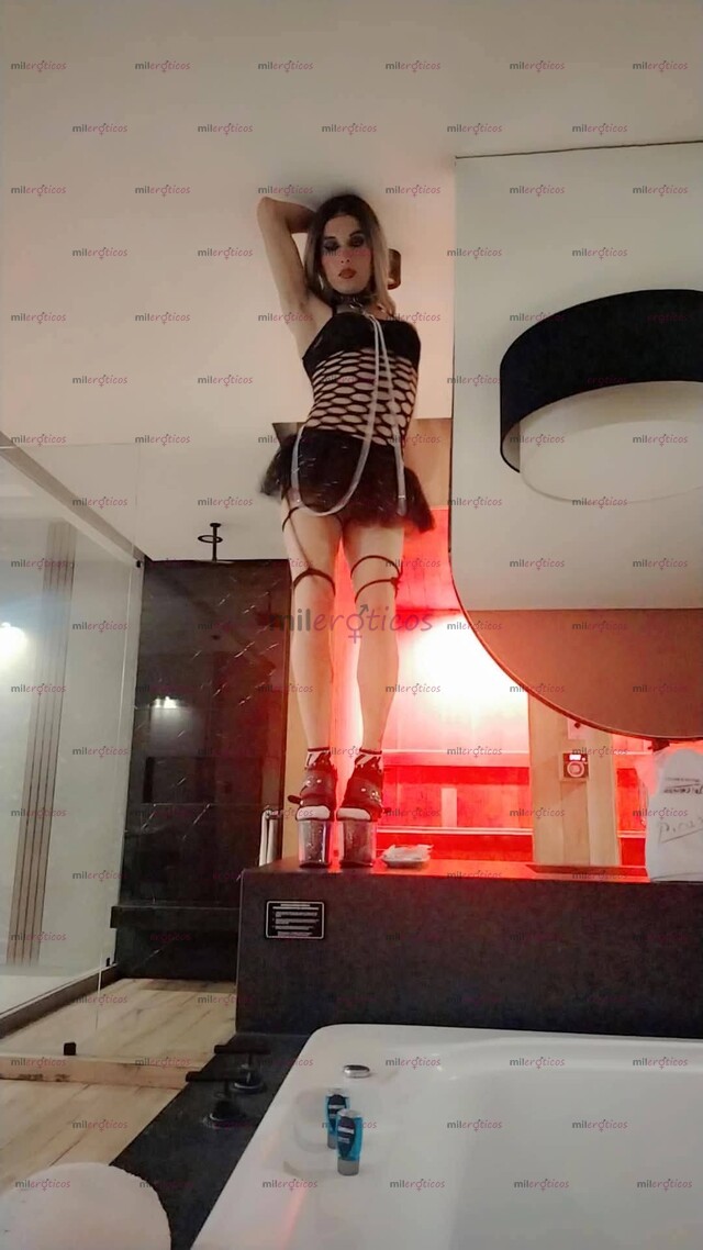 FOTOS DE LINDA Y TRAVIESA NIÑA DISPUESTA A CUMPLIR TUS FANTASIAS