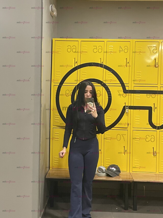 FOTOS DE FLACA TATUADA, CARA ANGELICAL Y CUERPO DEFINIDO