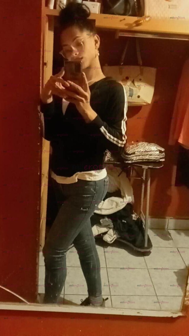 FOTOS DE PROMOCION ESTA NOCHEE CHICA MORBOSAA Y CALIENTE