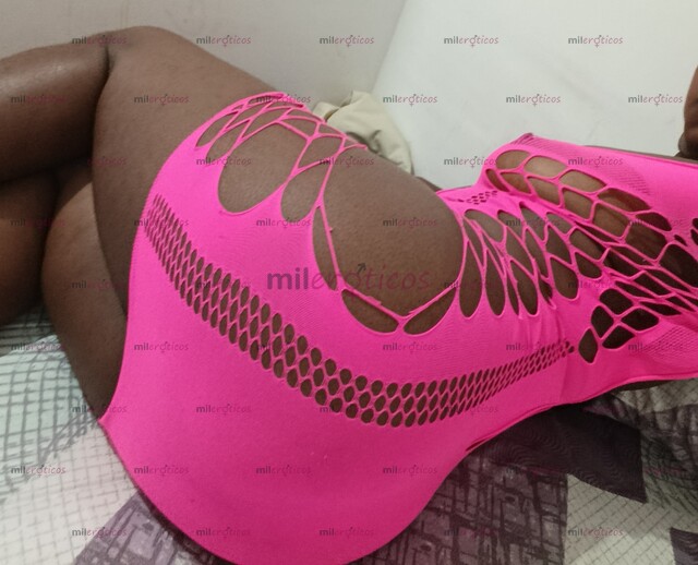 FOTOS DE CHICA PIEL CANELA SENSUAL CANDENTE CON BUENAS CURVAS VOLUTUOSA LLENA DE PASIÓN L