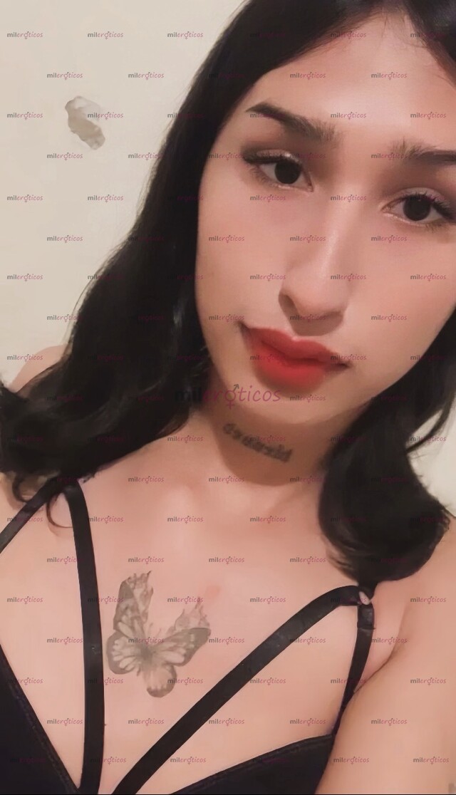 FOTOS DE BELLEZA JUVENTUD ES LO QUE NECESITAS DE ESTA MUÑEQUITA ( SOLVENTES)