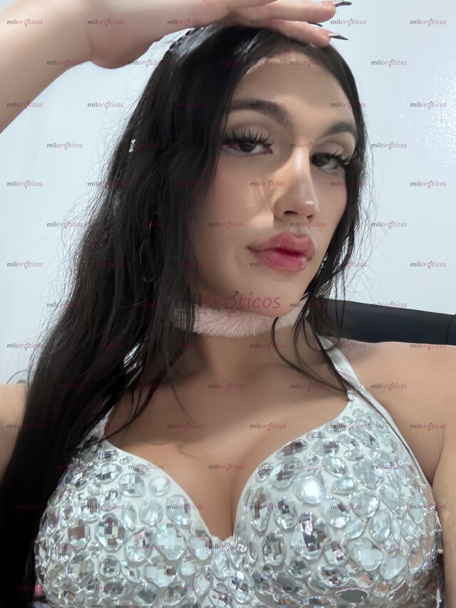 FOTOS DE DULCE, FEMENINA Y CON UN ENCANTO DIFÍCIL DE OLVIDAR