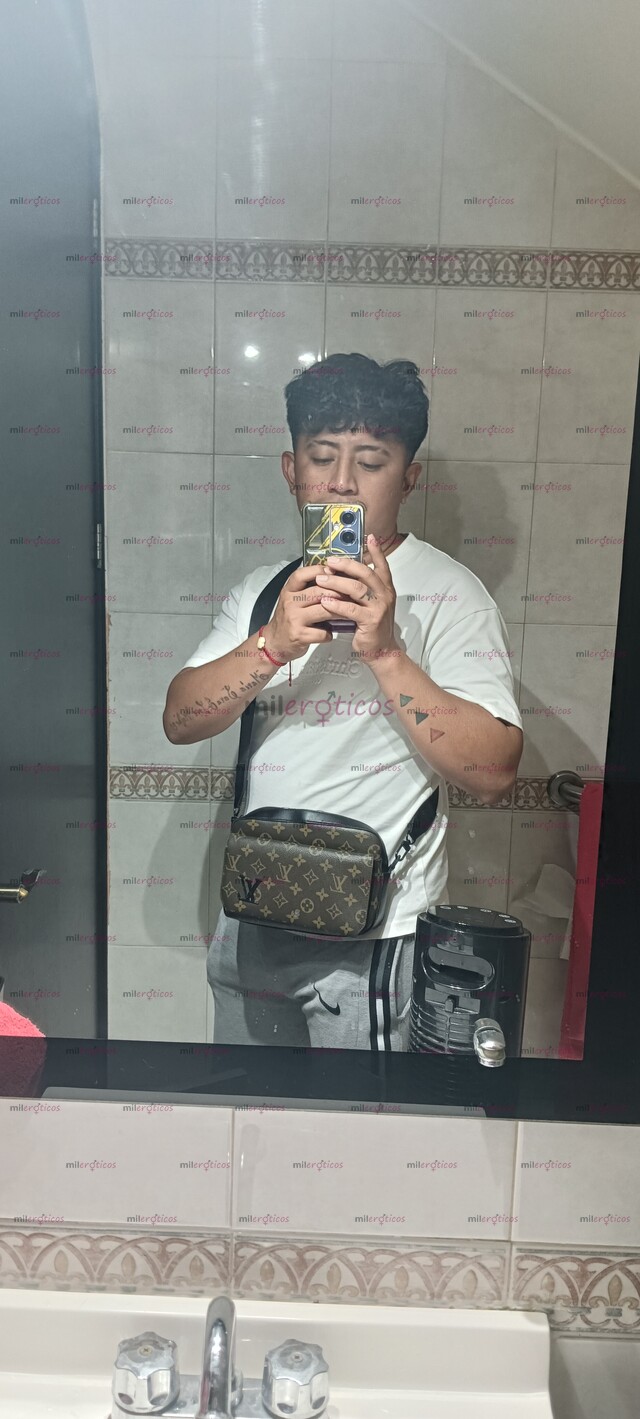 FOTOS DE HOLA SOY UN CHICO DE 25 AÑOS CON UNA GANAS DE COMPLACERTE Y QUITARTE EL ESTRES