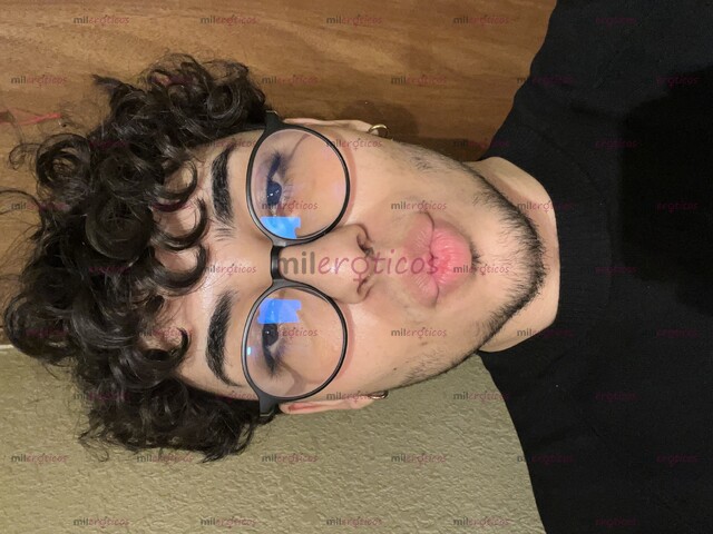 FOTOS DE CHICO GAY DISPONIBLE PARA CUMPLIR CUALQUIER FANTASÍA, 23 AÑOS SIN LUGAR