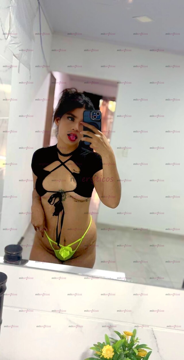 FOTOS DE VICTORIA FOX PROMO RATO 70 MEDIA 100 Y HORA 130 RELACIONES ILIMITADAS