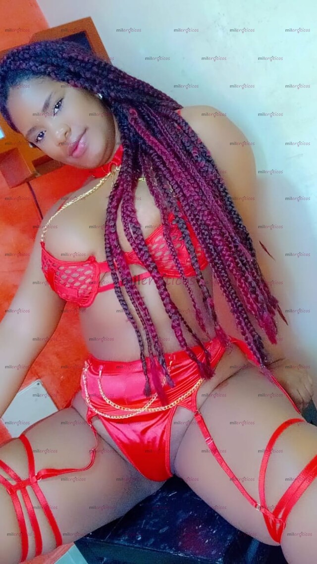 FOTOS DE NEGRA CON MUCHAS GANAS DE VERGA PARTEME MI ENORME CULO SUPERCLITORIS PARA TI BB