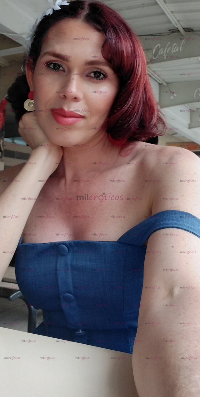 FOTOS DE BELLEZA, ELEGANCIA CHICA ALTA CON PORTE DE MODELO