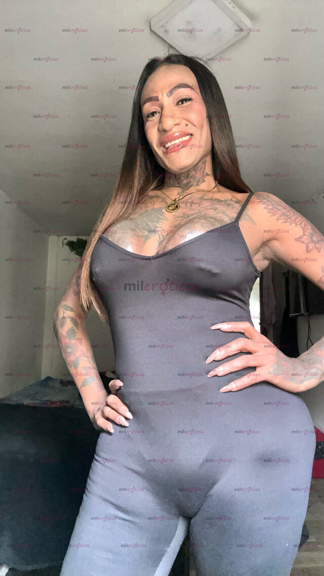 FOTOS DE VENEZOLANA RECIÉN LLEGADA. BIEN CALIENTE. MORBOSA Y COMPLACIENTE