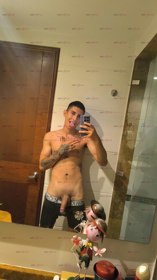 FOTOS DE RECIÉN LLEGADO CHICO CON GANAS DE FOLLAR MUCHO LLENO DE LECHE