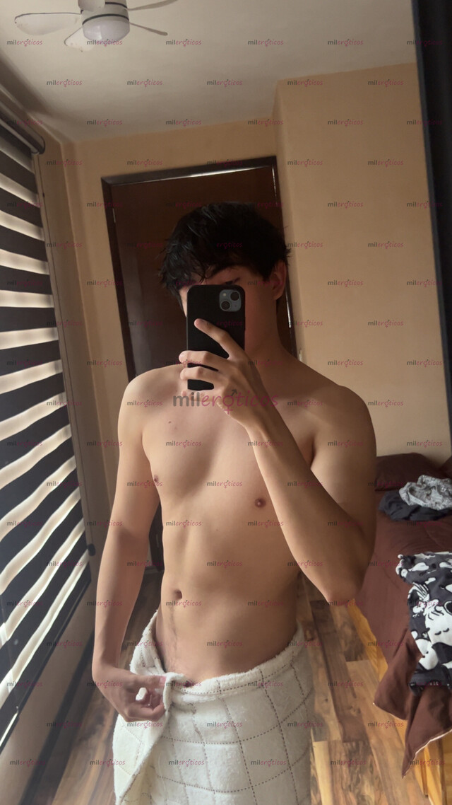 FOTOS DE CALEB 20 AÑOS NUEVO EN ESTO CON GANAS DE PASARLA BIEN